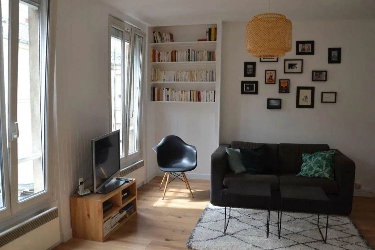 Type Loft Apartment *